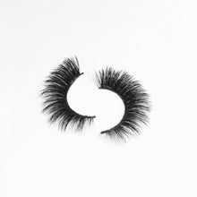 Load image into Gallery viewer, Unforgettable - Coco Mink Lashes