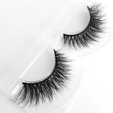 Load image into Gallery viewer, Chloe - Coco Mink Lashes