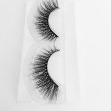 Load image into Gallery viewer, Chloe - Coco Mink Lashes
